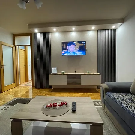 Stan Na Dan Ruzica Apartment